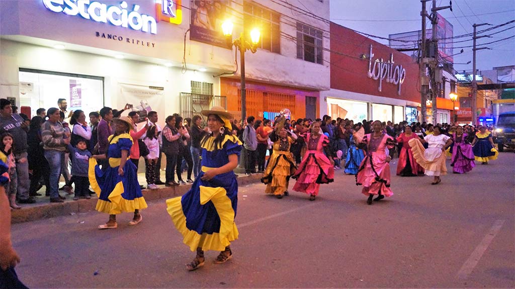 Equipo-de-coordinadoras-y-adultas-mayores-del-CIAM