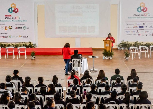 V Foro Chincha ETC despierta la curiosidad de los estudiantes